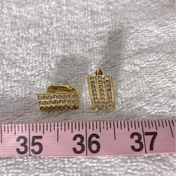 Vintage Gold Tone Cufflinks  With White Gems - Picture 8 of 8